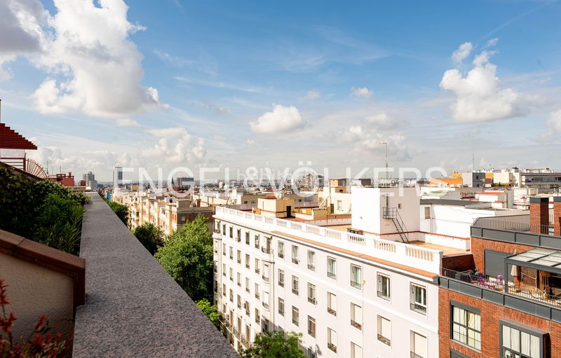 Foto 9fe10a33-35c1-4fd1-80ba-6b63e682a561. Àtic amb calefacció piscina a Vallehermoso Madrid