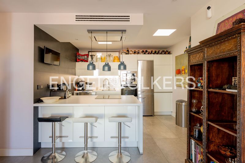 Foto a1d78663-6376-4b58-be4b-79116bad49a4. Àtic amb calefacció piscina a Vallehermoso Madrid
