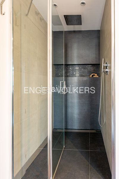 Foto a93c6993-d2e5-4a91-a93e-a77bef84d054. Àtic amb calefacció piscina a Vallehermoso Madrid