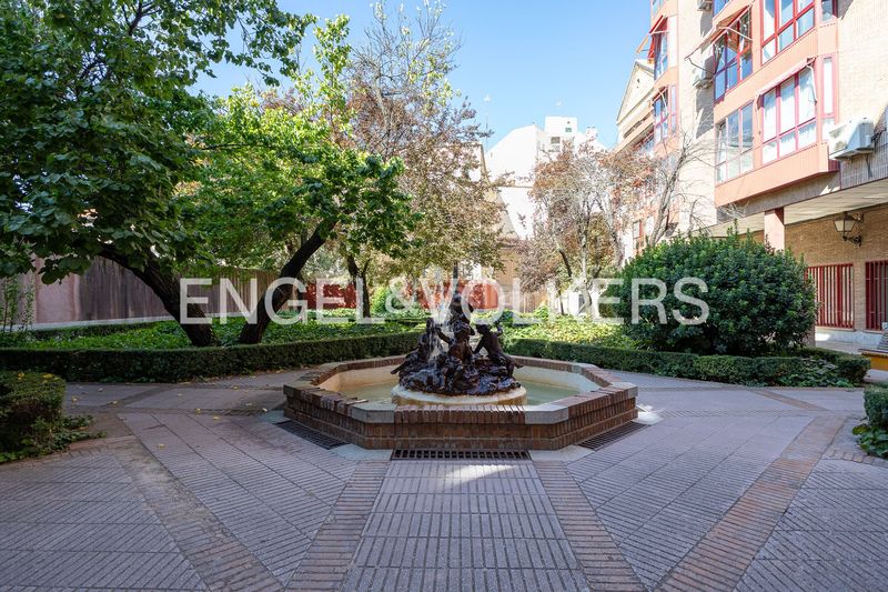 Foto c9f01bba-af72-44e2-98c5-645acc28431b. Pis amb calefacció aparcament a Palacio Madrid