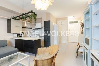 Planta baixa a Pacífico. Acogedor estudio en retiro