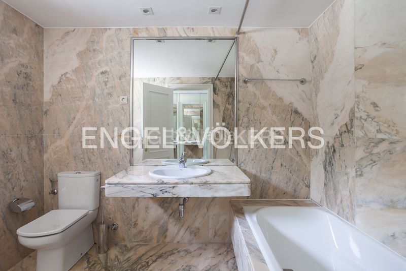 Foto aa530e32-1c2a-4c86-88d5-8f19b1ca2a38. Lloguer casa amb calefacció aparcament piscina a La Moraleja