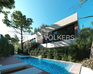 Casa adossada a La Florida - El Plantío. Exclusiva promoción de 6 viviendas pareadas de autor en el plant