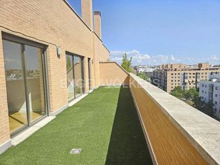 Lloguer Àtic a Simancas. Ático con dos terrazas en alquiler en san blas