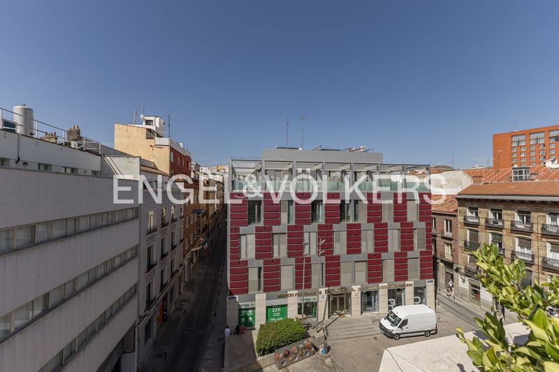 Foto c90cbaa2-b223-484c-a849-2ea51a7fe901. Pis amb calefacció a Cortes-Huertas Madrid