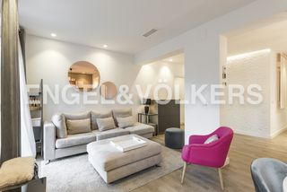 Location Appartement à Ríos Rosas-Nuevos Ministerios. Elegante piso de diseño con 2 dormitorios y despacho en ríos ros