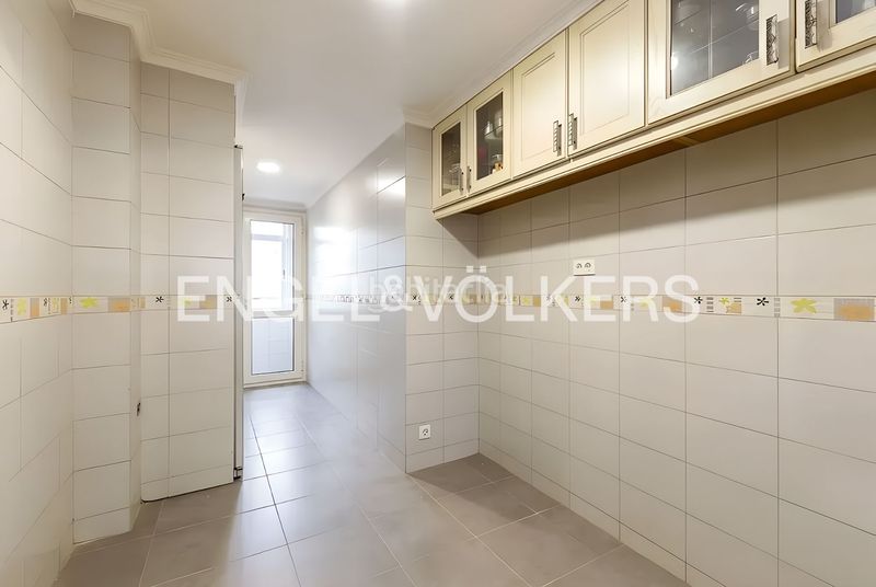 Foto dda5ad09-b5fa-4928-943b-fca073c726dd. Pis amb calefacció aparcament piscina a San Pascual Madrid