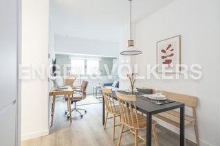 Alquiler Piso  Avenida de alberto alcocer. Apartamento amueblado corta estancia en alquiler