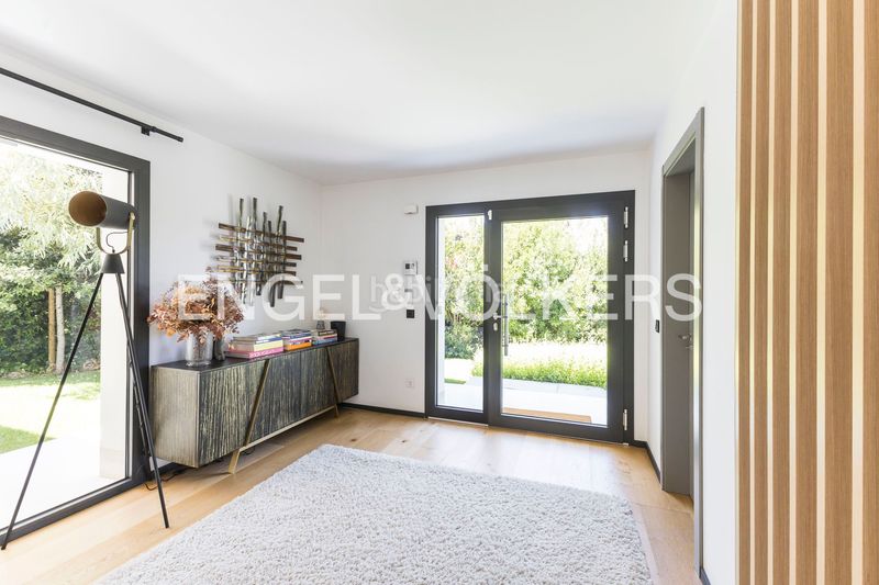 Foto f75333c6-1def-4089-b6af-791c86a89180. Casa amb calefacció aparcament piscina a urbanización La Moraleja La Moraleja