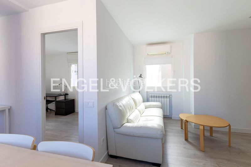 Foto ee39419e-c179-4f72-a34e-51a713853275. Alquiler piso  muy luminoso en Pacífico retiro 2 dormitorios garaje en Madrid