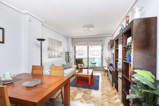 Lloguer Pis a Parque Oeste-Fuente Cisneros. Piso de 2 dormitorios con terraza, garaje y trastero en fuente c