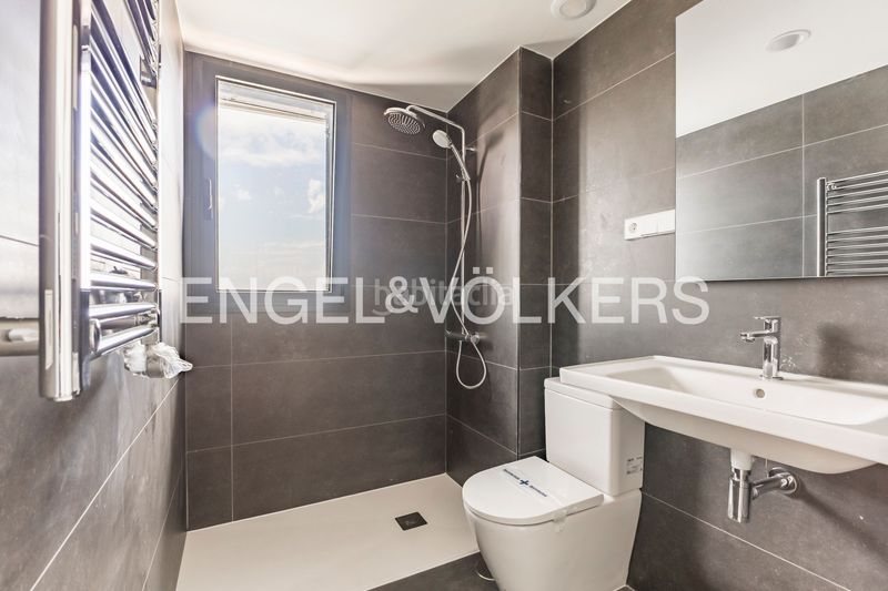 Foto 120b7b67-3151-4e4b-9604-5967c1a9854c. Àtic amb calefacció aparcament piscina a Valdebebas - Valdefuentes Madrid