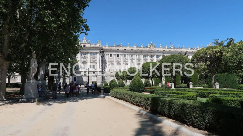 Foto 56a04a53-f638-4468-9888-3fc493ce0403. Lloguer pis amb calefacció a Palacio Madrid