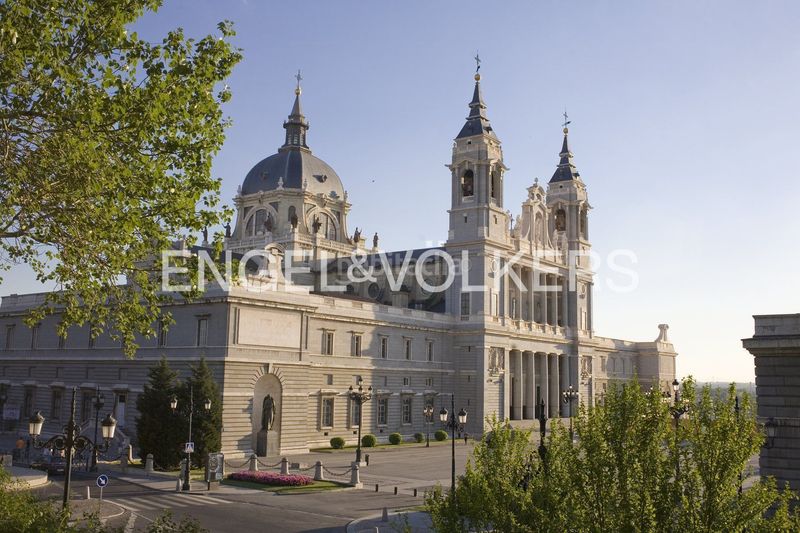 Foto 5ed7c73d-8fde-4d70-9ba5-883aeede162f. Lloguer pis amb calefacció a Palacio Madrid