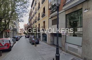 Aparcament cotxe a Cortes-Huertas