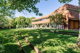 Casa in Valdecabañas. Exclusividad y diseño en boadilla del monte