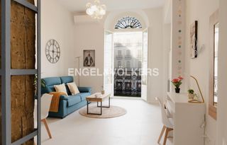 Flat in Sol