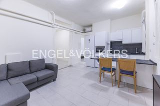 Location Appartement  Calle de nicasio gallego. Acogedor apartamento de 1 dormitorio en trafalgar
