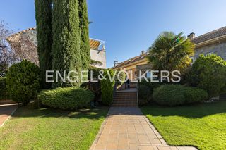 Duplex à Casco Antiguo. Acogedor dúplex en el centro de torrelodones