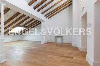 Lloguer Àtic  Calle de génova 6ºe. Ático con terraza en almagro en alquiler