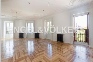 Affitto Piccolo appartamento in Trafalgar. Precioso piso en el barrio de trafalgar en alquiler