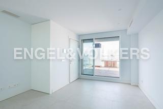 Affitto Attico in Universidad-Malasaña. Exclusivo piso en alquiler en barrio de malasaña