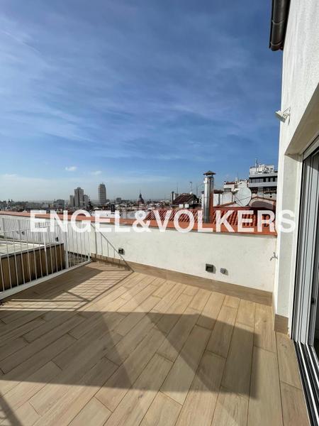 Foto 04aa031e-dd43-439b-a9c1-4984a2e8c0da. Lloguer àtic amb calefacció a Universidad-Malasaña Madrid