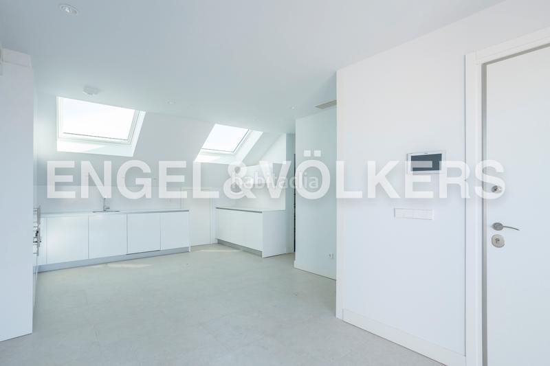 Foto 3b39e7da-3fcb-4743-9755-61e8e8468785. Lloguer àtic amb calefacció a Universidad-Malasaña Madrid