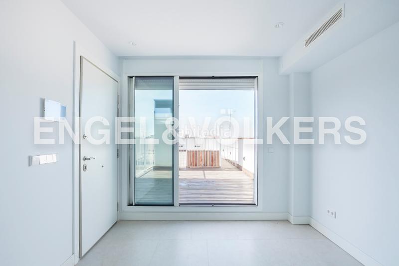 Foto 5c189240-566b-42c5-bf20-ea74c4c1b7fa. Lloguer àtic amb calefacció a Universidad-Malasaña Madrid