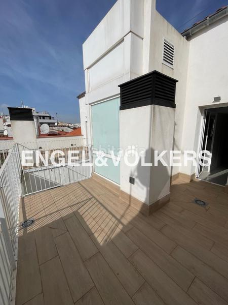 Foto dc303c7f-18ca-4c69-b8cb-a15918e7d1dd. Lloguer àtic amb calefacció a Universidad-Malasaña Madrid