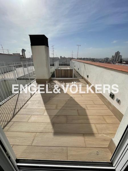 Foto ec2a0d48-8921-4863-8d9e-3c85b3aa20e4. Lloguer àtic amb calefacció a Universidad-Malasaña Madrid