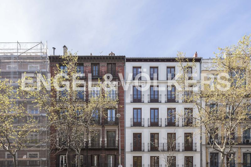 Foto c50dffdd-747c-4d41-91ce-383d9fd24bb0. Lloguer àtic amb calefacció a Universidad-Malasaña Madrid