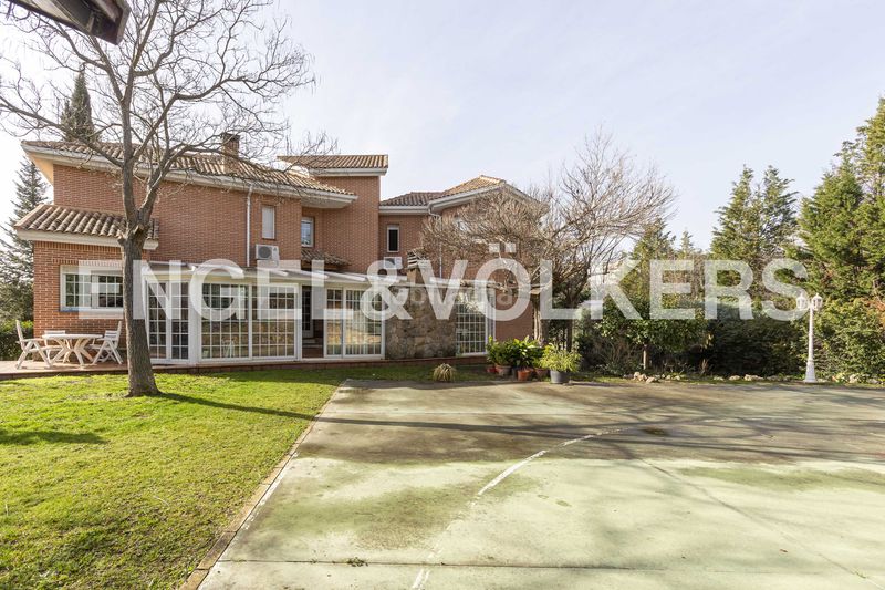 Foto 41ee2403-1600-4002-8425-4cff36fca793. Casa amb calefacció aparcament piscina a Molino de la Hoz Rozas de Madrid (Las)