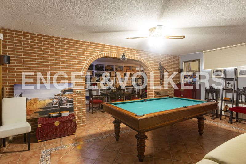Foto f5c584a8-7437-4bb4-8023-097fc3aae118. Casa amb calefacció aparcament piscina a Molino de la Hoz Rozas de Madrid (Las)