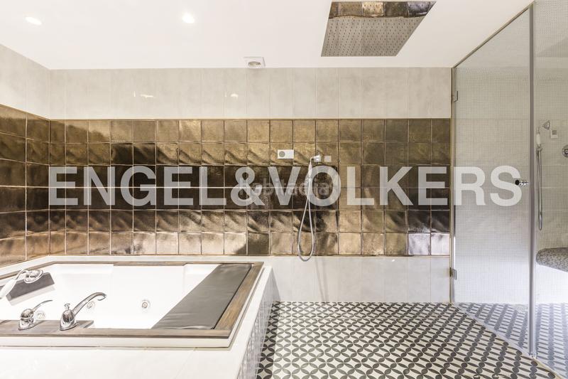 Foto fc401f7b-d912-47dd-b94a-2e5bee599541. Piccolo appartamento con riscaldamento parcheggio piscina in Madrid