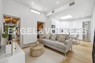 Location Appartement  Corredera baja de san pablo. Espectacular piso abuhardillado  de dos dormitorios en malasaña