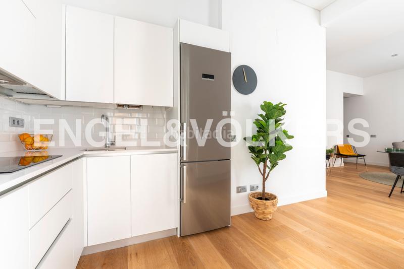 Foto c7ed8f2c-afa0-4eb9-b7f9-d2baced4c54f. Rent apartment with heating in Sol Madrid