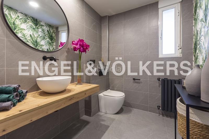 Foto 5781012a-04c0-4439-beae-917a2dcb1c10. Casa chalet exclusivo con diseño geométrico del prestigioso arquitecto pérez urruti en Majadahonda