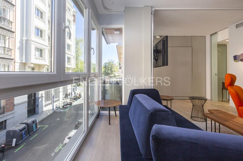 Foto 0c504eb2-c4d3-4a0f-91e4-c0eb7ad999a5. Apartamento exclusivo loft de diseño a pasos del retiro. en Madrid