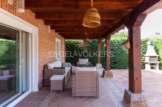 Haus in Camarma de Esteruelas. Maravillosa casa de diseño en camarma de esteruelas
