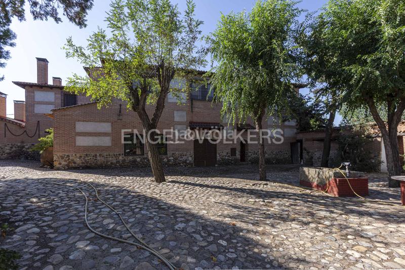 Foto 0373316a-1935-4803-81a9-0bb234fcbc8b. House with heating parking pool in Valdeolmos - Alalpardo