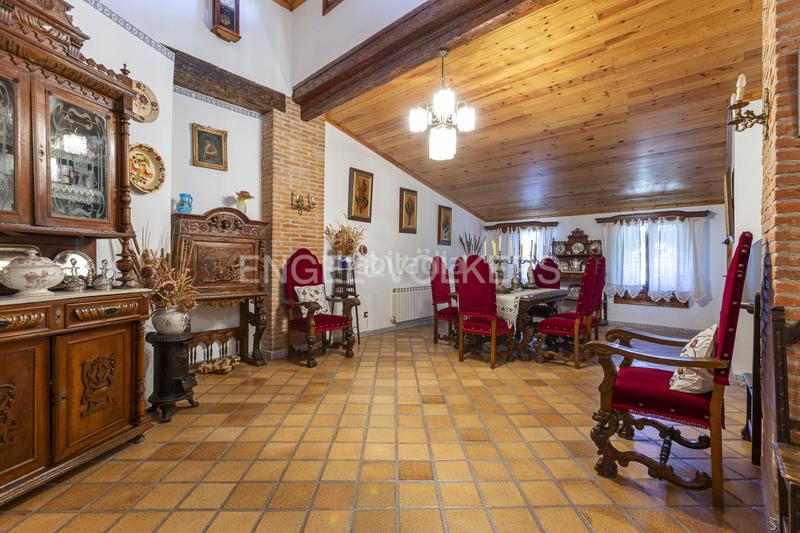 Foto 2938cc69-8bb2-4a3a-9548-557566a2f4d2. House with heating parking pool in Valdeolmos - Alalpardo