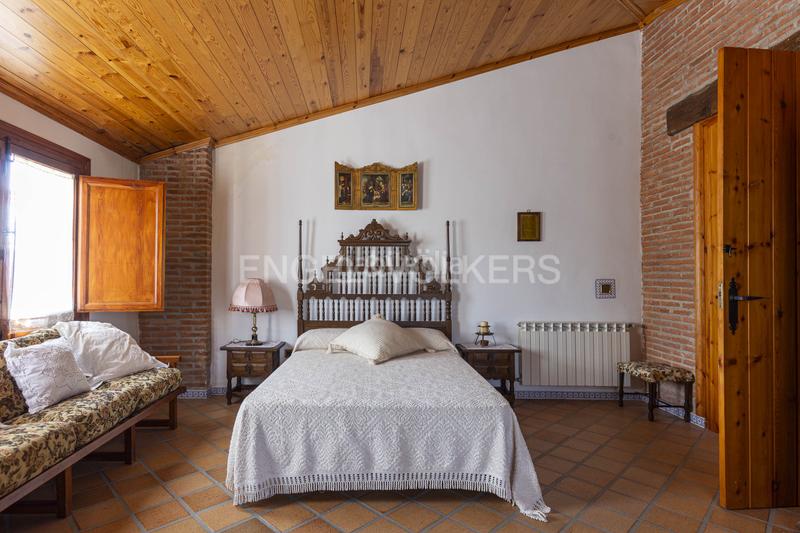 Foto 773ad19c-f336-4505-8bdd-3fedfc57ce49. House with heating parking pool in Valdeolmos - Alalpardo