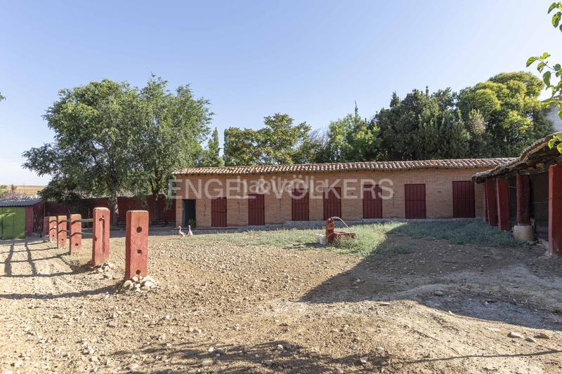 Foto a105be1a-33cc-4728-9375-07b8e1fa05b3. House with heating parking pool in Valdeolmos - Alalpardo