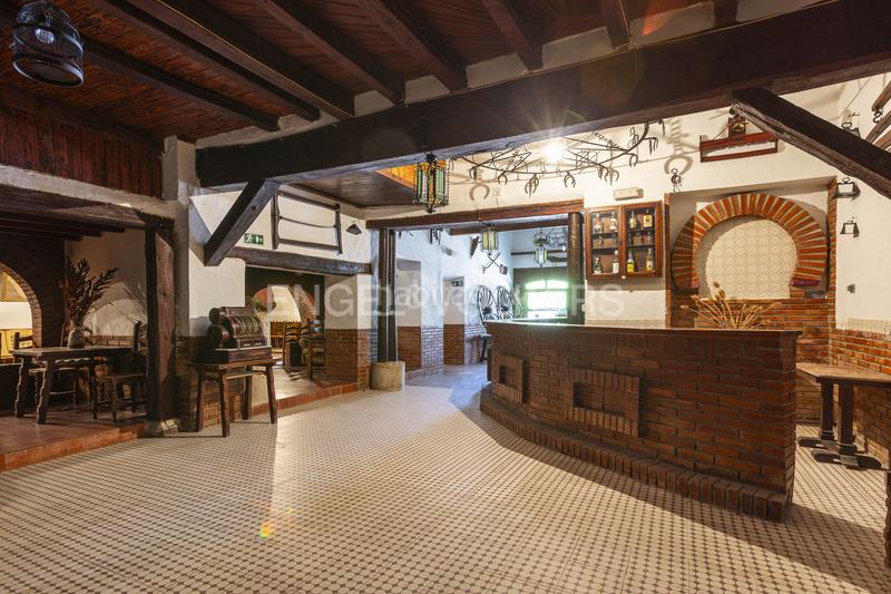 Foto b4749586-b92a-4450-a5ce-77363f19a454. House with heating parking pool in Valdeolmos - Alalpardo