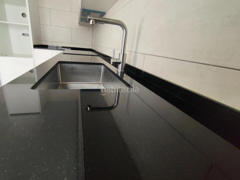 Foto 48bcdc76-c1da-45b3-b8d7-531fb152d29d. Casa adossada a Cardedeu