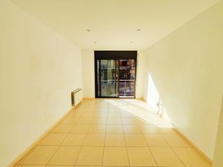 Appartement à Centelles. Piso en el centro