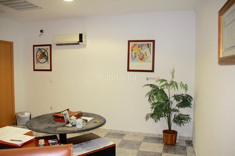 Foto 418238a9-ca49-4a05-8a4b-08981d77474f. Local comercial a Centro Urbano Benidorm
