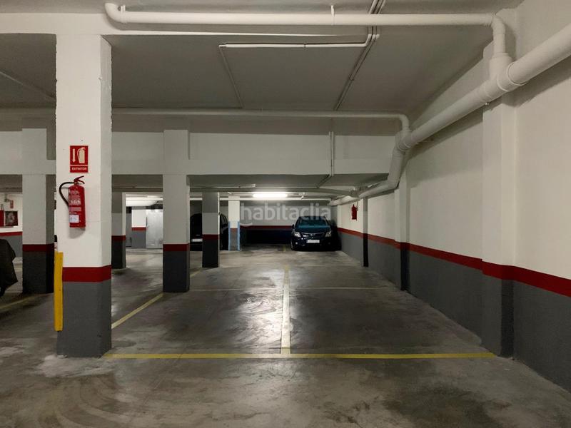 Foto a5040e32-b91b-4d6f-b6e9-543022bef08b. Car parking in Colonia Madrid Benidorm