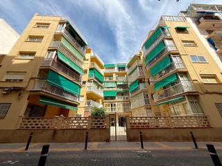Appartement à Centro Urbano. Luminoso apartamento de 3 dormitorios en el centro de benidorm